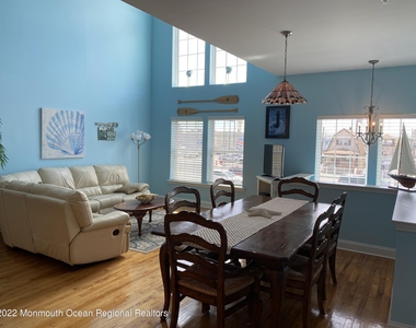 15 Sumner Avenue - Photo Thumbnail 5