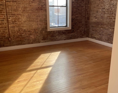 8 E Front Street - Photo Thumbnail 9