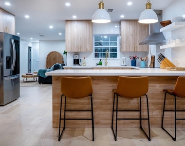 518 Sunshine Drive - Photo Thumbnail 14