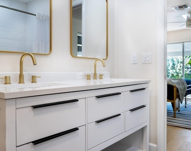 518 Sunshine Drive - Photo Thumbnail 5