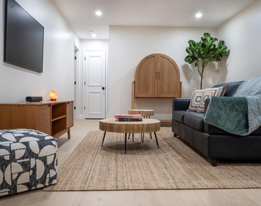 518 Sunshine Drive - Photo Thumbnail 11