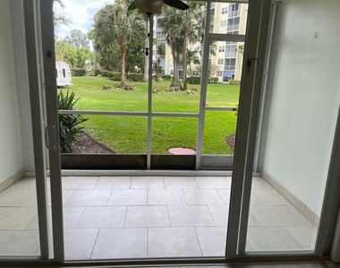 2731 Ne 14th Street Causeway - Photo Thumbnail 14