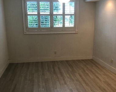 2731 Ne 14th Street Causeway - Photo Thumbnail 6