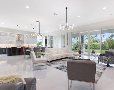 9124 Coral Isles Circle - Photo Thumbnail 13