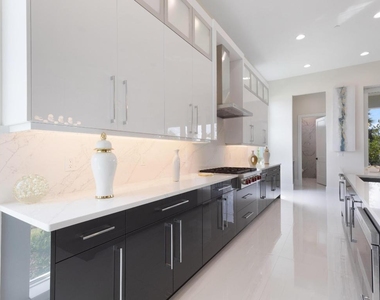 9124 Coral Isles Circle - Photo Thumbnail 20