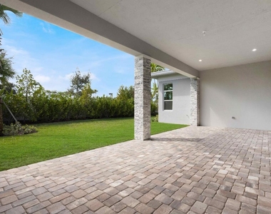 9124 Coral Isles Circle - Photo Thumbnail 28