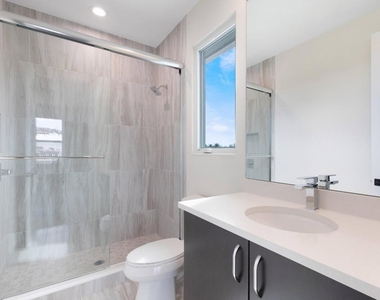 9124 Coral Isles Circle - Photo Thumbnail 61