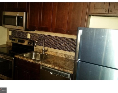 6823 Germantown Avenue - Photo Thumbnail 10