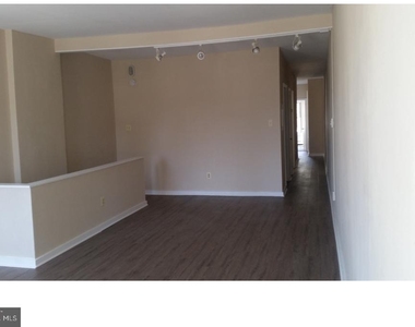 6823 Germantown Avenue - Photo Thumbnail 1