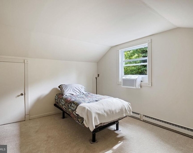 601 Cathcart Road - Photo Thumbnail 18