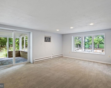 601 Cathcart Road - Photo Thumbnail 27