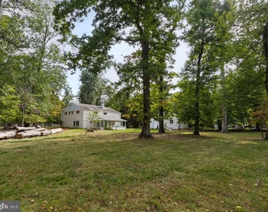601 Cathcart Road - Photo Thumbnail 32