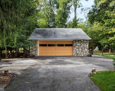 601 Cathcart Road - Photo Thumbnail 34