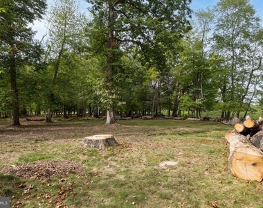 601 Cathcart Road - Photo Thumbnail 35