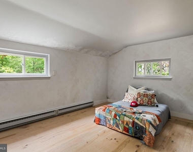 601 Cathcart Road - Photo Thumbnail 13