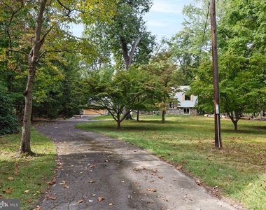 601 Cathcart Road - Photo Thumbnail 37