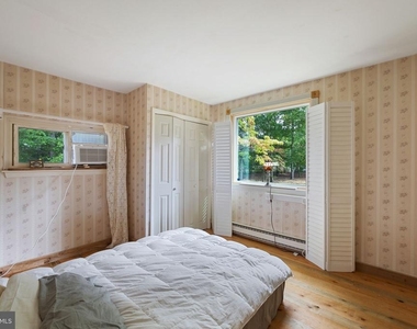 601 Cathcart Road - Photo Thumbnail 14