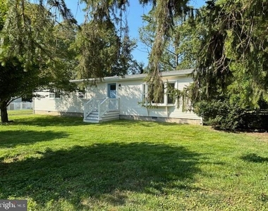 410 Spruce Street - Photo Thumbnail 14