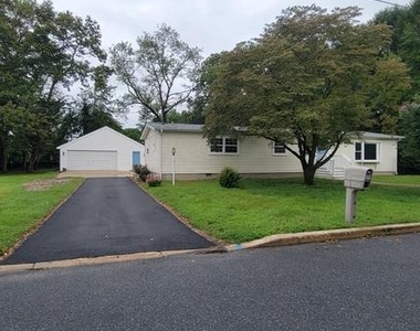 410 Spruce Street - Photo Thumbnail 21