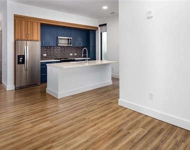 1140 Spring Street Nw - Photo Thumbnail 41