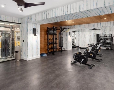 1140 Spring Street Nw - Photo Thumbnail 21