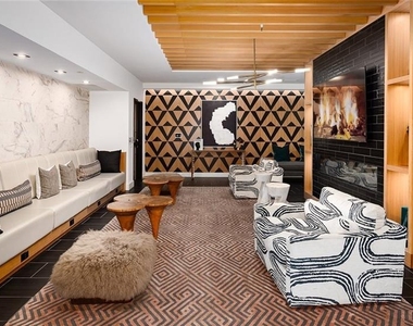 1140 Spring Street Nw - Photo Thumbnail 22
