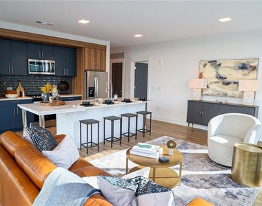 1140 Spring Street Nw - Photo Thumbnail 28