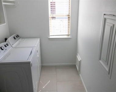 17023 Lexington Drive - Photo Thumbnail 20