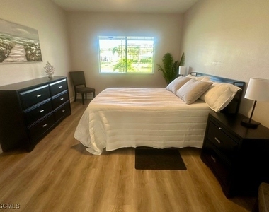9510 Village View Boulevard - Photo Thumbnail 9