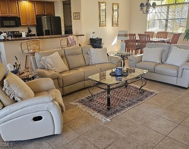 118 Se 23rd Place - Photo Thumbnail 14
