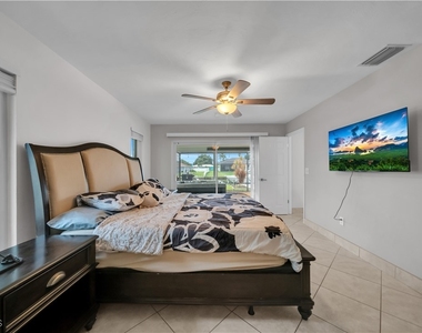 3746 Se 1st Place - Photo Thumbnail 25