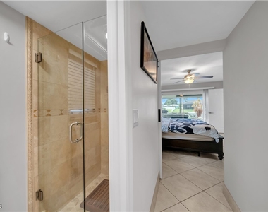 3746 Se 1st Place - Photo Thumbnail 30