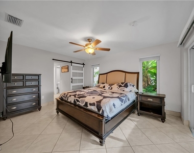 3746 Se 1st Place - Photo Thumbnail 24