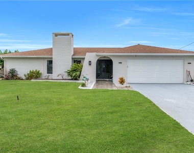 3746 Se 1st Place - Photo Thumbnail 1