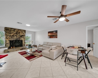 3746 Se 1st Place - Photo Thumbnail 8
