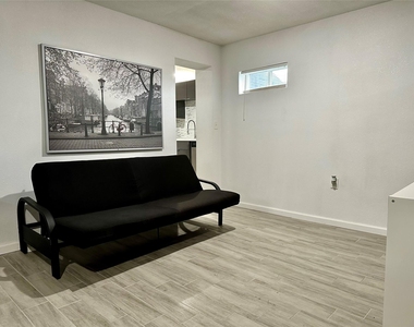 4802 Elser Street - Photo Thumbnail 6