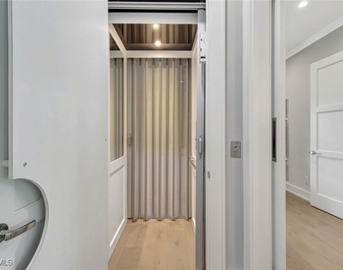 160 Broad Avenue S - Photo Thumbnail 22