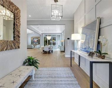 160 Broad Avenue S - Photo Thumbnail 8