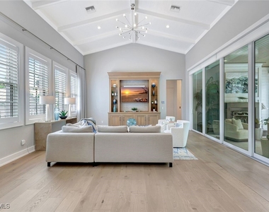 160 Broad Avenue S - Photo Thumbnail 13