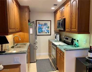 333 Harbour Drive - Photo Thumbnail 19