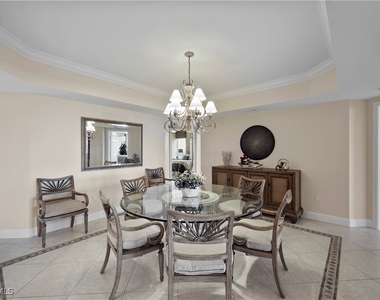 7117 Pelican Bay Boulevard - Photo Thumbnail 5