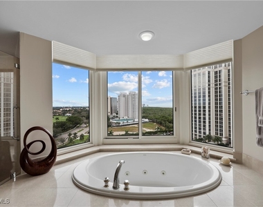 7117 Pelican Bay Boulevard - Photo Thumbnail 9