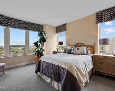 7117 Pelican Bay Boulevard - Photo Thumbnail 14