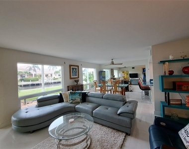 1 Colony Point Drive - Photo Thumbnail 11