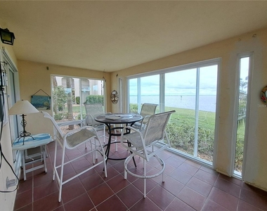 1 Colony Point Drive - Photo Thumbnail 32