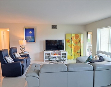 1 Colony Point Drive - Photo Thumbnail 24