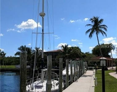 1 Colony Point Drive - Photo Thumbnail 4