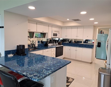 1 Colony Point Drive - Photo Thumbnail 30