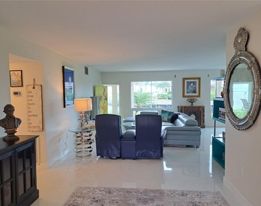 1 Colony Point Drive - Photo Thumbnail 8