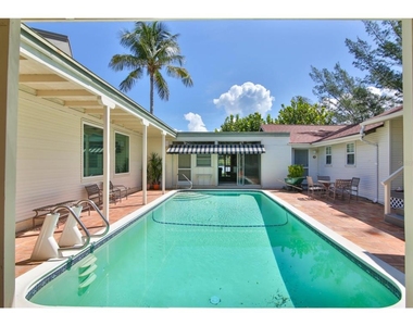 3440 Gulf Of Mexico Drive - Photo Thumbnail 4